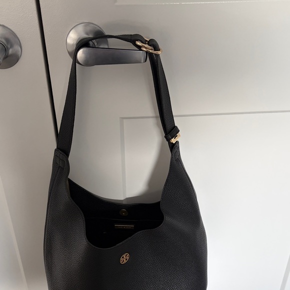 Tory Burch Classic Black Hobo Bag - Picture 4 of 7